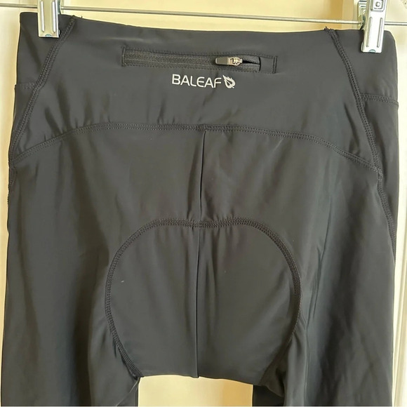 NWT Baleaf Womens Medium black Padded Seat Cycling Pants Cropped Biking Active M - Picture 5 of 7